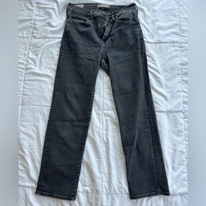 Levi’s Straight Leg Jean